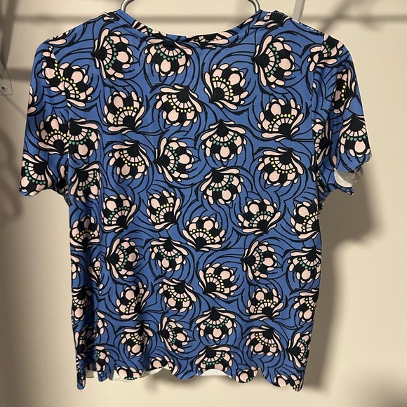 H&M Floral Blue and Pink Short Sleeve Tee - Picture 4 of 4